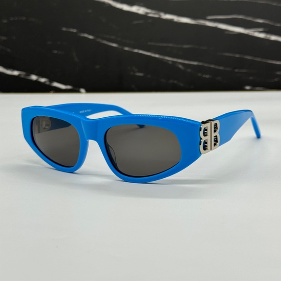 NEW BB0095S 011 BALENCIAGA BLUE GREY CAT EYE WOMEN BALENCIAGA SUNGLASSES - Picture 3 of 10